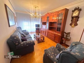 Etagenwohnung  Vazquez de mella. Oviedopiso