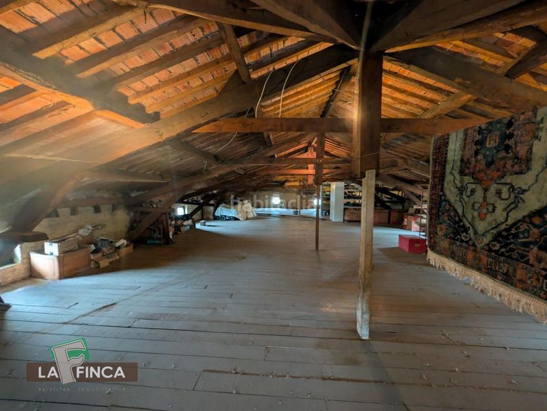 Foto 6b5ede3a-308a-404d-aca7-75799576821f. Casa amb calefacció aparcament a Noreña