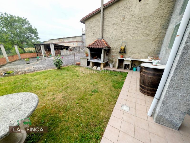 Foto 7565ce7b-d7b0-4b7c-b32f-47b39909005d. Casa amb calefacció aparcament a Noreña