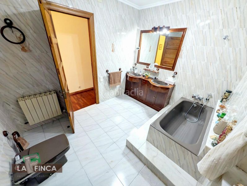 Foto 76750dd9-cec9-43a7-894f-4ed83963d174. Casa amb calefacció aparcament a Noreña