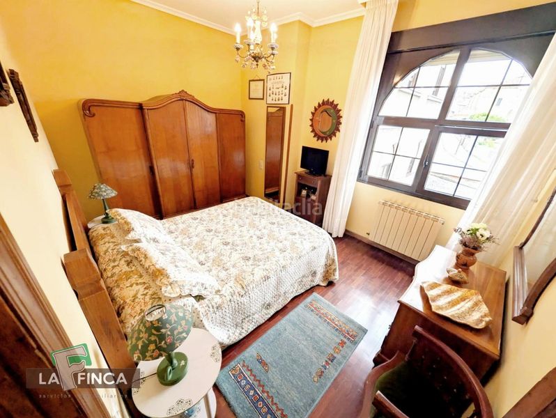 Foto 9f50e177-6d89-49ce-8fc5-18801e46b9e6. Casa amb calefacció aparcament a Noreña