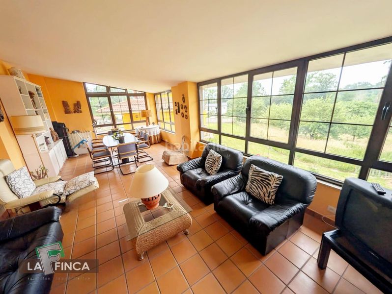 Foto e3c28424-f249-4795-b30f-92613731db78. Casa amb calefacció aparcament a Noreña