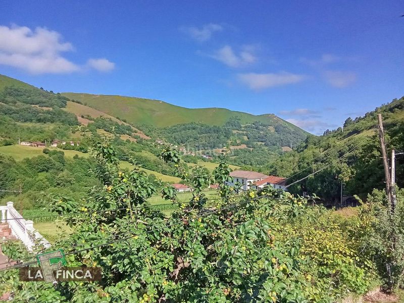 Foto b5d186d2-4ff9-43fe-8487-6648a9451c58. Casa amb calefacció aparcament a Belmonte de Miranda