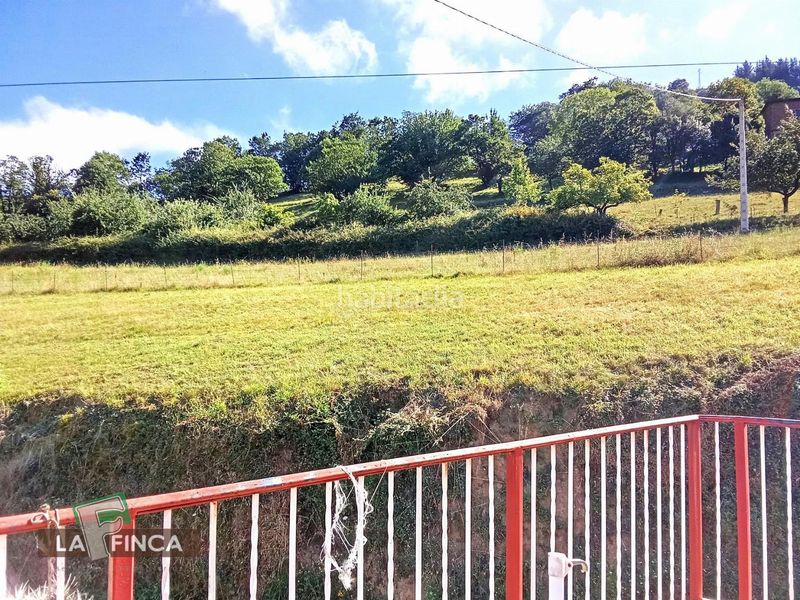 Foto df80c2fc-acef-4ddc-9446-d4f111dd686a. Casa amb calefacció aparcament a Belmonte de Miranda