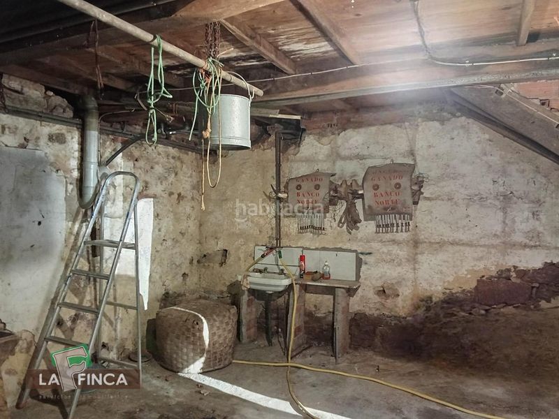 Foto fc548a27-b4bd-45af-b8df-fcdfc277b362. Casa amb calefacció aparcament a Belmonte de Miranda