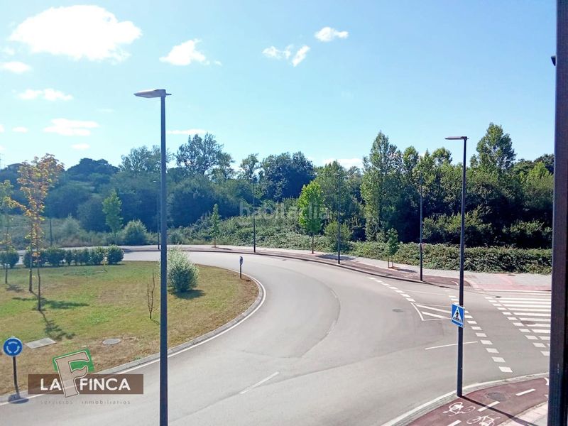 Foto afcb5e77-3800-4915-816f-50f24e1faa43. Pis amb calefacció aparcament a Lugones Siero