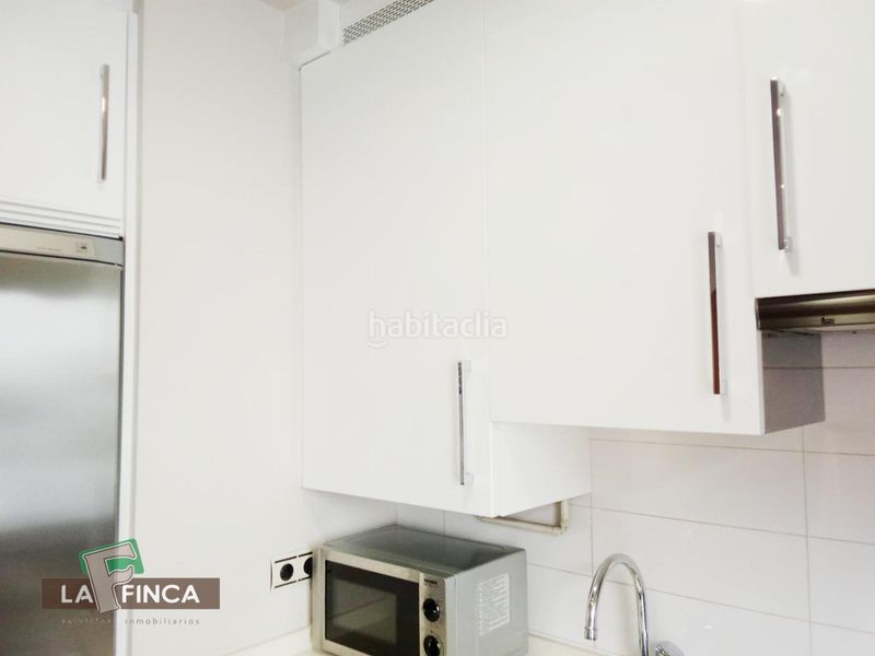 Foto 86748ccb-33c3-48c7-84fe-1b9d675f96e8. Apartament amb calefacció aparcament a El Coto Gijón