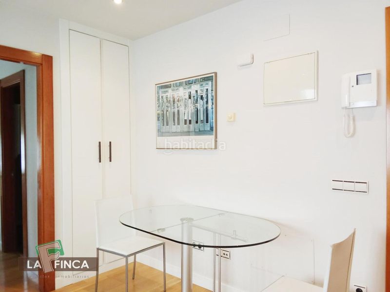 Foto bff45e66-5849-40e3-98c3-3ad09384b4ac. Apartament amb calefacció aparcament a El Coto Gijón
