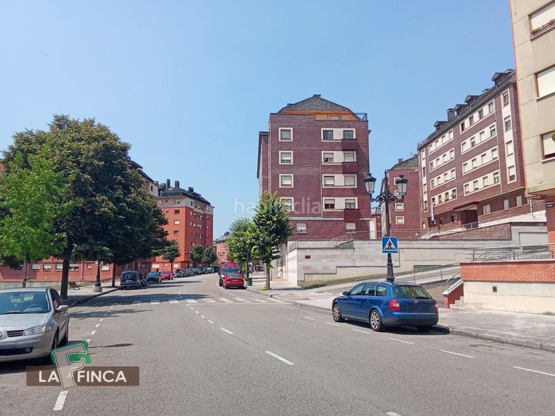 Foto 11c32ad2-d27d-4579-9631-e58a99732fe8. Pis amb calefacció aparcament a Las Campas Oviedo