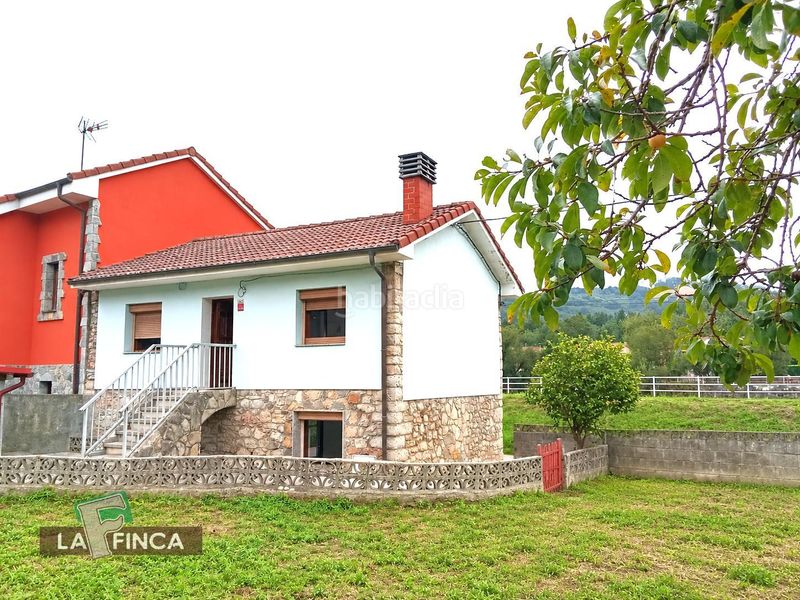 Foto 41c0f0a3-7a4d-4d76-bad1-4ef82534e4a5. Casa adossada amb calefacció aparcament a Ribera de Arriba