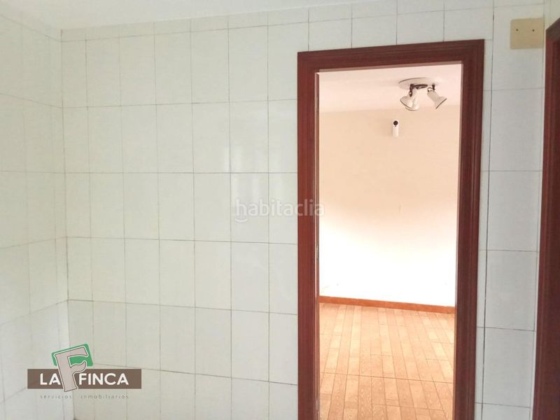 Foto 8979e857-3c73-499b-b3b5-610803a3584e. Casa adossada amb calefacció aparcament a Ribera de Arriba