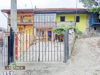 Casa a schiera  Casares. Quiróscasa