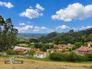 Terreny residencial a ESCAMPLERO