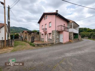 Semi detached house  Bisueña. Oviedocasa