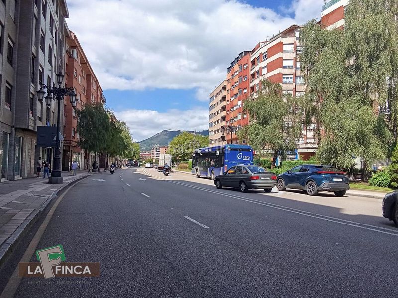 Foto a98fc969-883e-445b-a69d-5abfcc6c6c85. Dúplex amb calefacció aparcament a Argañosa Oviedo