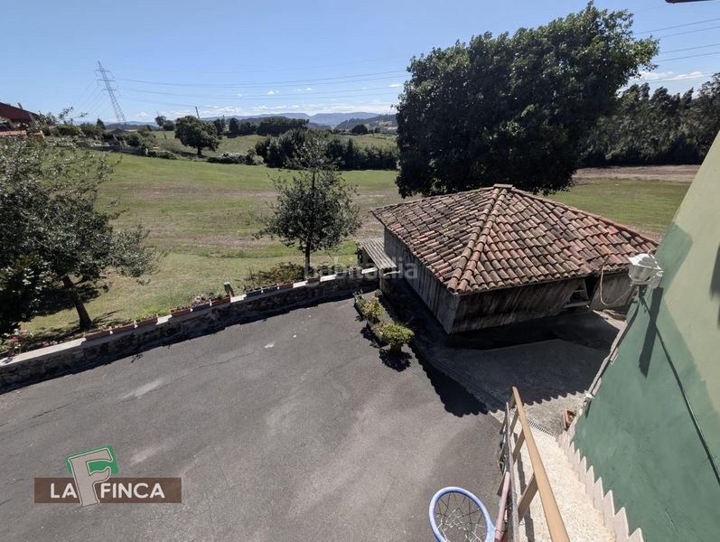 Foto 041c5fc3-887c-4b1b-9425-0d25424695f0. Casa amb aparcament a Carreño