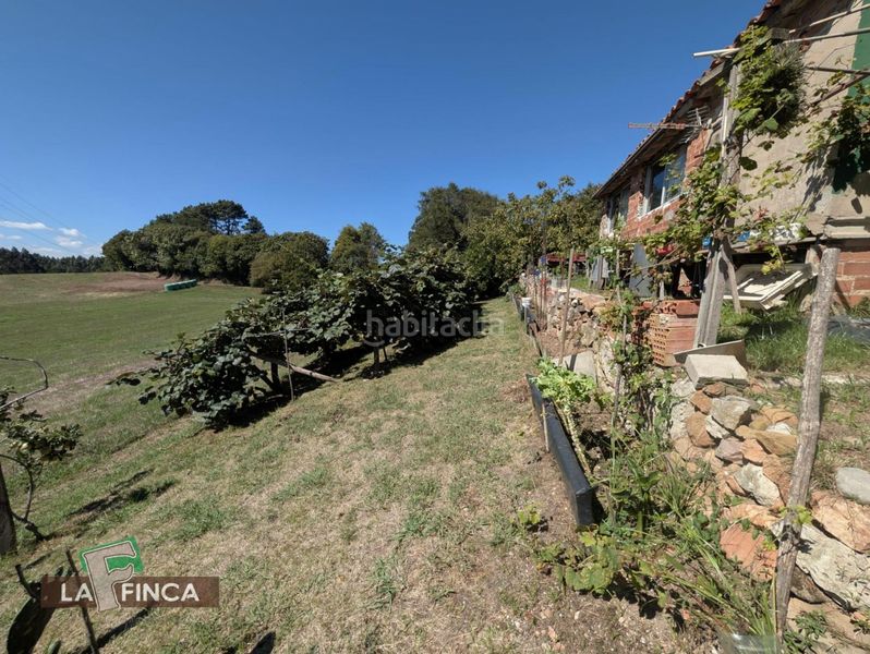 Foto c08ee5f9-2989-4fc6-a8f0-abcbc6f7bd49. Casa amb aparcament a Carreño