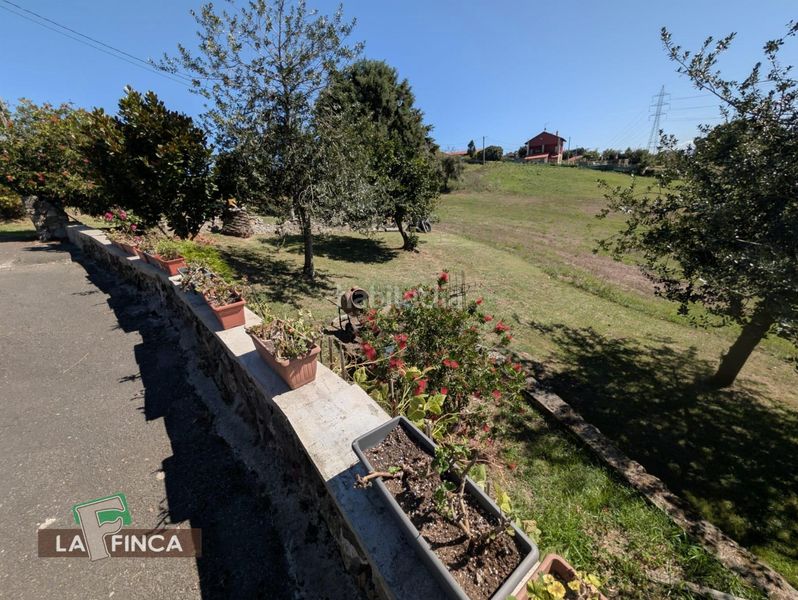 Foto ff54c004-1581-4698-b58e-0ac27066ec5e. Casa amb aparcament a Carreño