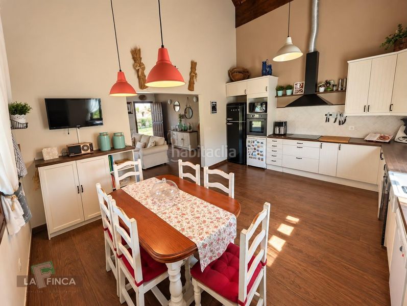 Foto 09c68dee-bebb-4df0-a266-8515fc4e68ae. Chalet concejochalet en Ribadesella