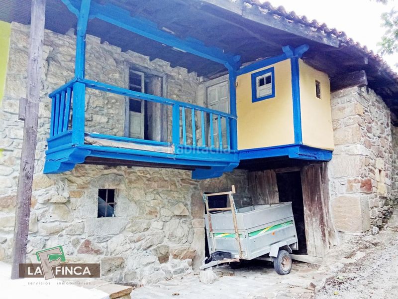 Foto 59b2b31e-e4a9-45a4-a9a6-6ad22da31c5b. Casa adossada a Quirós