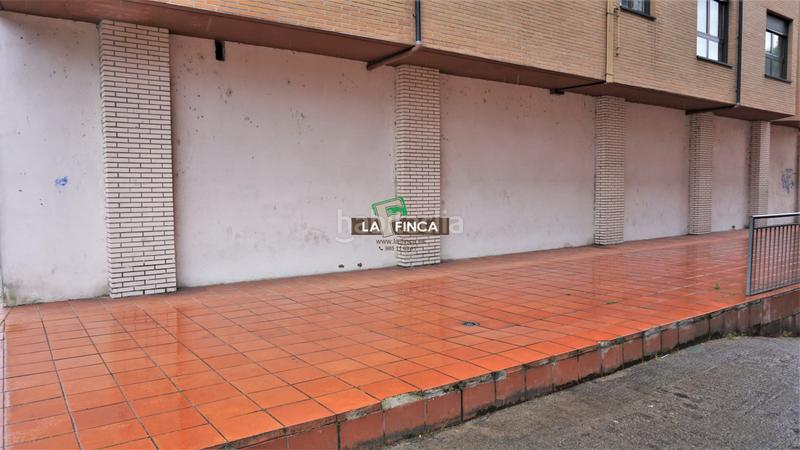 Foto 0debc7bd-f1b5-4e1d-8867-74ff754c0644. Lloguer local comercial a La Felguera Langreo