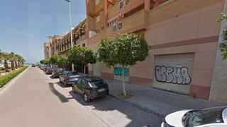 Lloguer Local Comercial  Illa menorca. Local comercial de 272 m en el puerto de sagunto