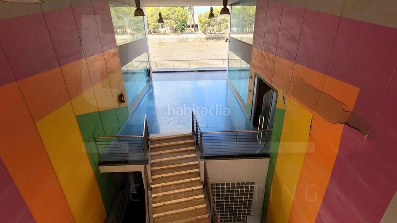 Foto 10f5ede2-9a51-496a-bef6-c419d40b13e8. Alquiler oficina  de 116 m en ribaroja en Riba - roja de Túria