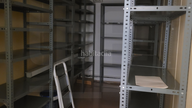 Foto e4bd31bb-713b-4917-beb2-570d7271f720. Oficina  de 119 m en Almussafes