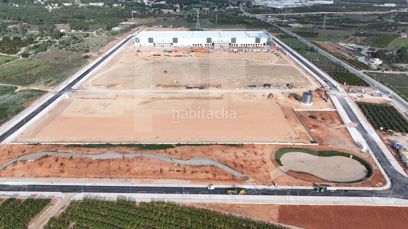 Foto e6607aca-4eb8-45f4-8908-7567f65269f5. Rent industrial building in plaça poligono n-62.r 227 in Bétera