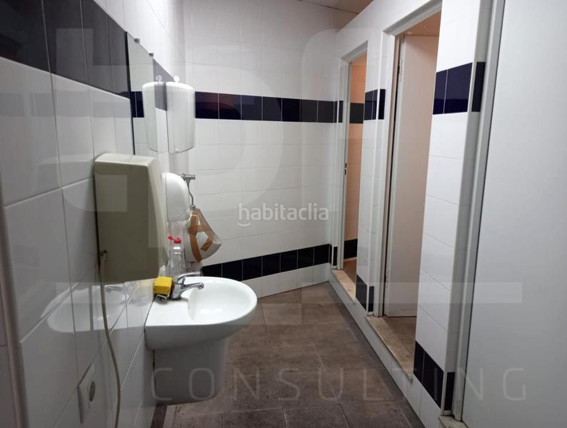 Foto 25ee31e0-0e5a-427c-b698-8410fc6c2d29. Miete fabrikhalle in Riba - roja de Túria