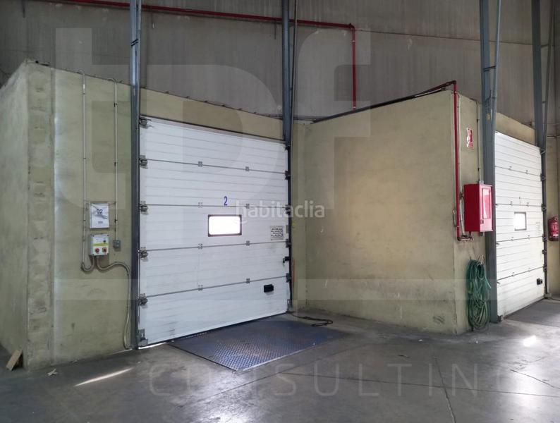 Foto 427b0515-079e-4af3-a566-4b6890e0a1f6. Miete fabrikhalle in Riba - roja de Túria