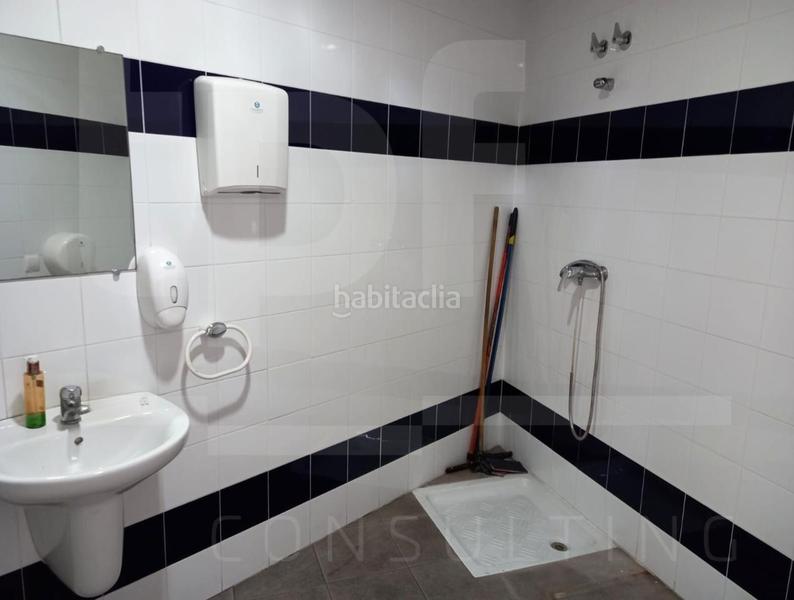 Foto a080e543-7ad2-4c98-a3c8-b9a670f3e08f. Miete fabrikhalle in Riba - roja de Túria