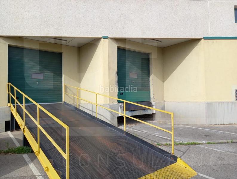 Foto d4e2b50c-2172-4a02-8da7-f1d0f44e683f. Miete fabrikhalle in Riba - roja de Túria