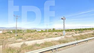 Solar industrial  Farinas. Suelo industrial en desarrollo  100.000 m en santomera