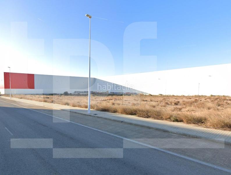 Foto 70fe7af4-c54e-477f-8573-e5e4b88cb026. Terreno residencial suelo industrial de 10.021 m en Llíria