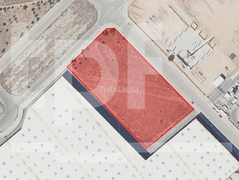 Foto bdde8d82-d5b9-4554-a742-c762dea9d186. Terreno residencial suelo industrial de 10.021 m en Llíria