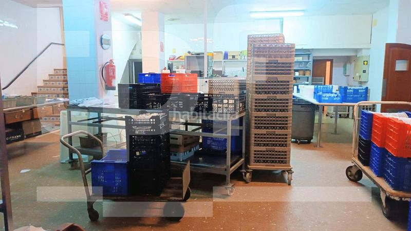 Foto e2c0126c-21a6-4b70-bda7-bcedf63e2f76. Local comercial a Alcúdia (l´)