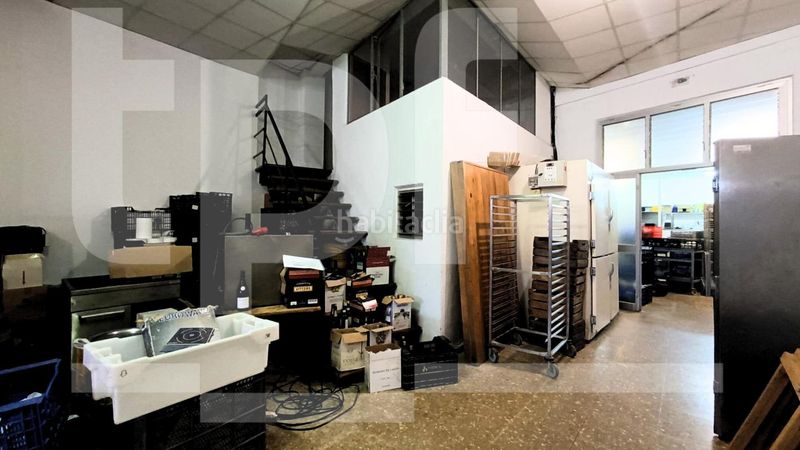 Foto f53dcb55-dcd8-4428-9ab4-5b5264885840. Local comercial a Alcúdia (l´)