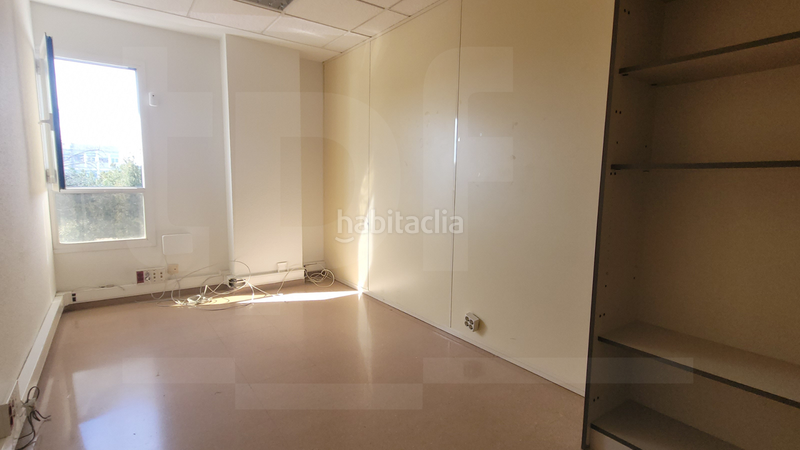 Foto f0976f14-4106-4606-a08e-bb90a2397bda. Alquiler oficina  de 119 m en Almussafes