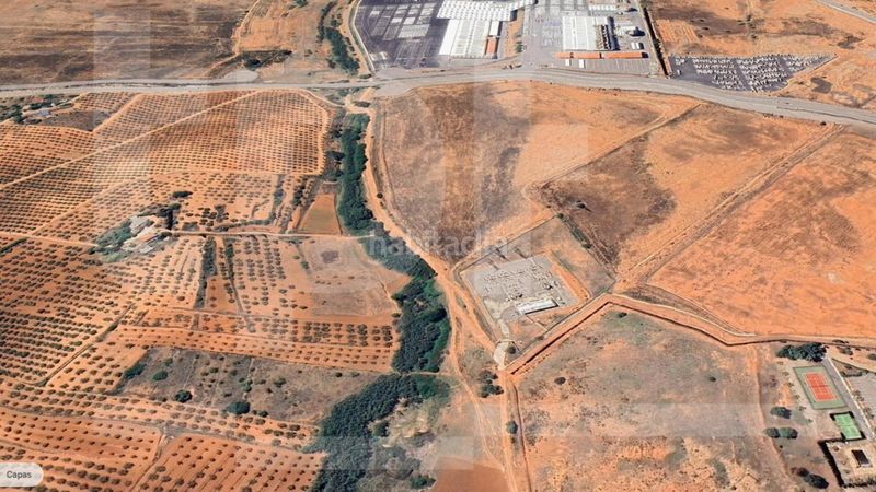 Foto edca2b61-4e85-4bdb-a5e5-96de62a18443. Solar industrial a Vall d´Alba