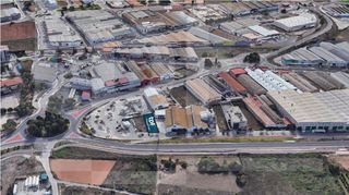 Solar industrial  Riu xúquer. Suelo industrial de 584 m en aldaia valencia