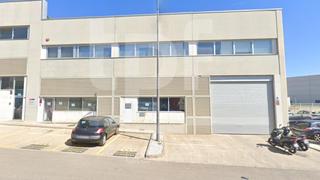 Lloguer Nau industrial  2 a. Nave industrial de 1.056m en paterna con muelle de carga