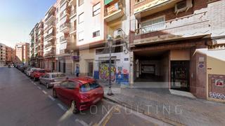 Location Local commercial  Carrer de francisco moreno usedo. Local comercial de 260 m en valencia