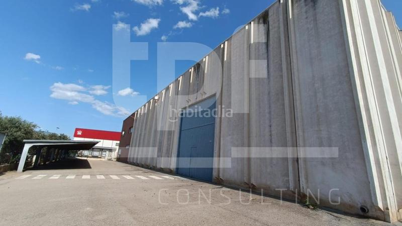 Foto 6f9f518e-c244-43a0-b018-43eac8898b48. Alquiler nave industrial  de 2.100 m en ribaroja en Riba - roja de Túria