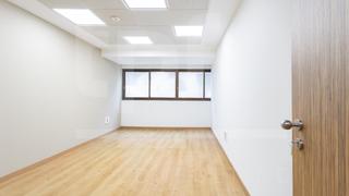 Office space in Carrer del Poeta Querol