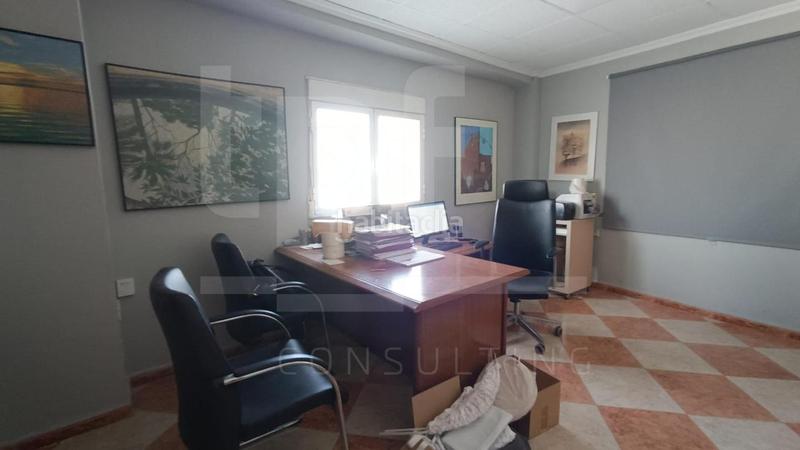 Foto 1786549e-c947-4a2e-b75b-89e04299b09f. Capannone industriale in Quart de Poblet