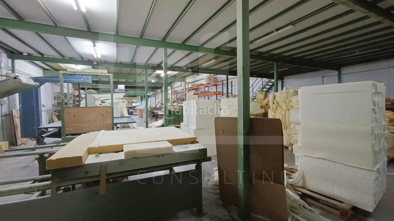 Foto 1e8a397c-aba0-49ef-87ff-41907f12e2e8. Capannone industriale in Quart de Poblet