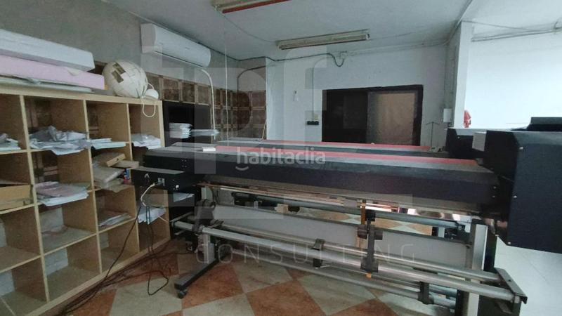 Foto 47cb05d7-a5e5-4a4a-b011-66b356651108. Capannone industriale in Quart de Poblet