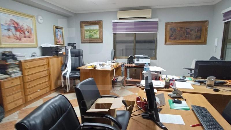 Foto 98b72e49-2bfb-43da-990f-27bffe0ac60d. Capannone industriale in Quart de Poblet