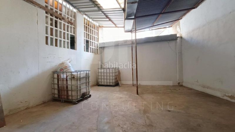 Foto 0bcb4849-226d-4d4f-ab7c-6f2fdd04cdcb. Nau industrial a Quart de Poblet